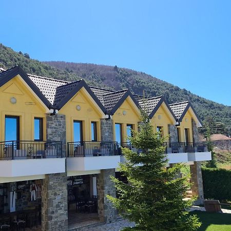 Hotel Sofra E Shpatit Elbasan Exterior foto